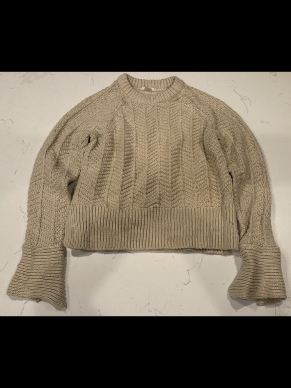 H&M Cream Chunky Cable Knit Cropped Bell Sleeve Sweater Women’s Small